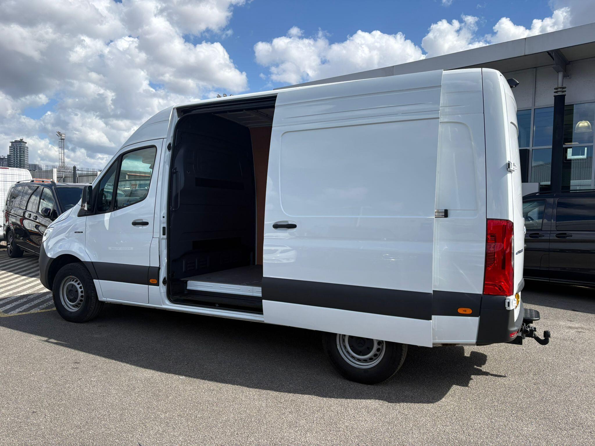 Mercedes-Benz eSprinter